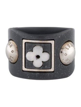 Louis Vuitton Resin Blossom Signet Ring
