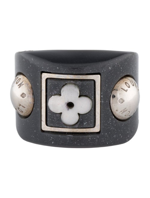 Louis Vuitton Resin Blossom Signet Ring