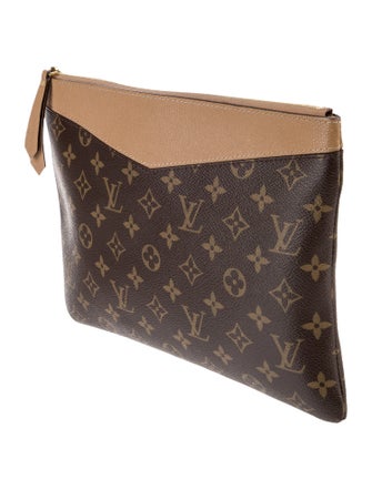 Louis Vuitton LV Monogram Daily Pouch