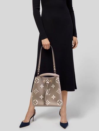 Louis Vuitton Monogram Giant Néonoé MM