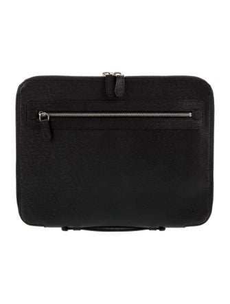 Louis Vuitton Taiga Leather Vladimir