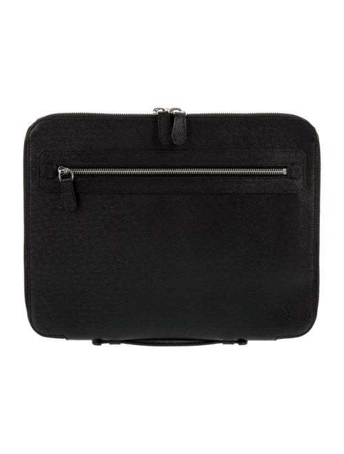 Louis Vuitton Taiga Leather Vladimir