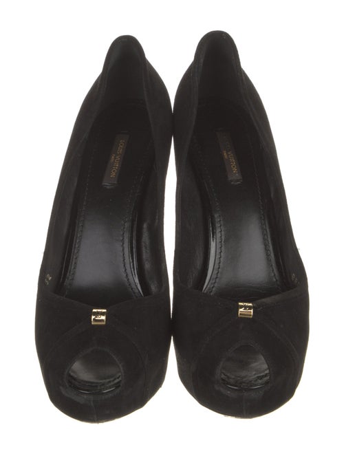 Louis Vuitton Suede Cutout Accent Pumps