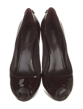Louis Vuitton Patent Leather Pumps