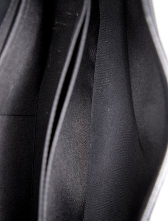 Louis Vuitton Signature Lockme II