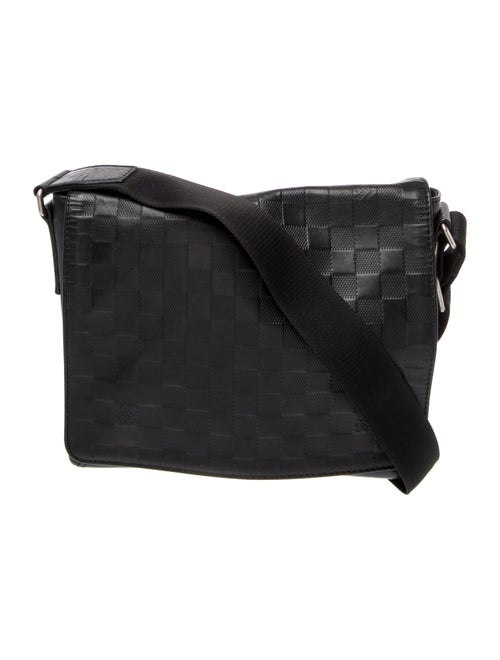 Louis Vuitton Damier Infini District PM