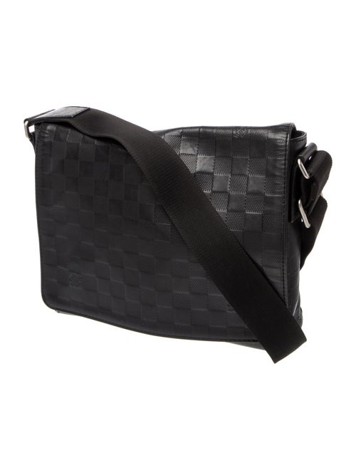 Louis Vuitton Damier Infini District PM