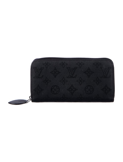 Louis Vuitton LV Monogram Mahina Leather Zippy Wallet