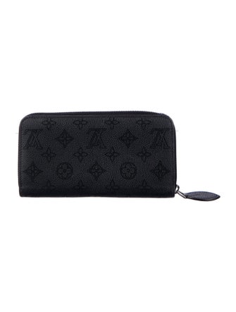 Louis Vuitton LV Monogram Mahina Leather Zippy Wallet