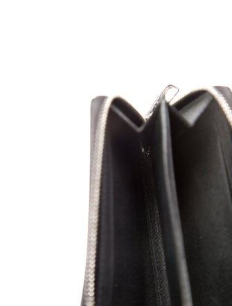 Louis Vuitton Taiga Leather Wallet