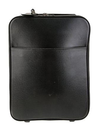 Louis Vuitton Taiga Pegase 45