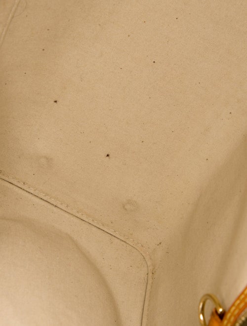 Louis Vuitton Monogram Vernis Brea MM