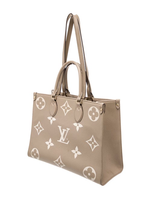 Louis Vuitton Monogram Giant OnTheGo MM