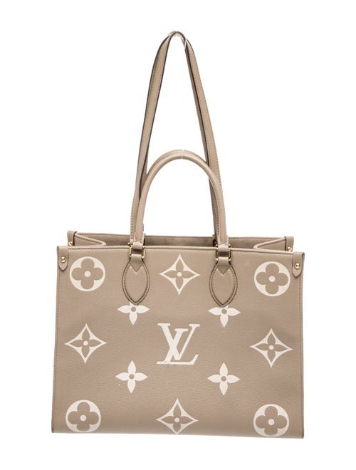 Louis Vuitton Monogram Giant OnTheGo MM