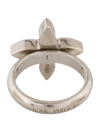 Louis Vuitton Love Letters Timeless Cocktail Ring