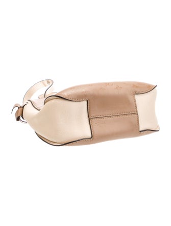 Louis Vuitton LV Monogram Very