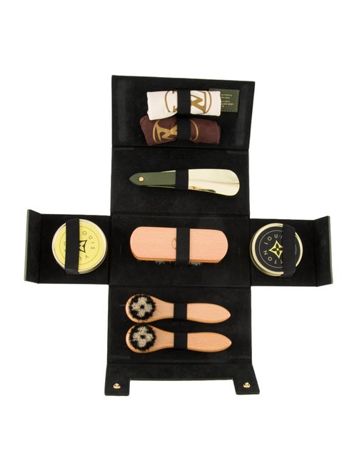 Louis Vuitton Damoflage Vittorio Shoe Care Kit