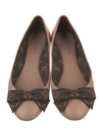 Louis Vuitton LV Monogram Leather Flats