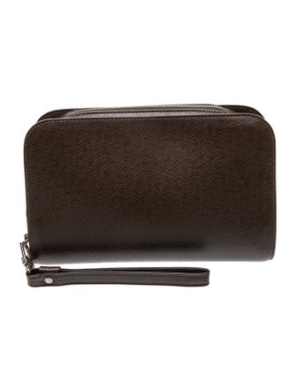 Louis Vuitton Taiga Leather Pochette Orsay