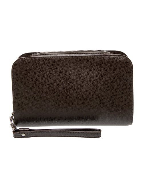 Louis Vuitton Taiga Leather Pochette Orsay