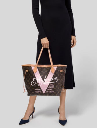 Louis Vuitton LV Monogram Neverfull w/Pouch MM