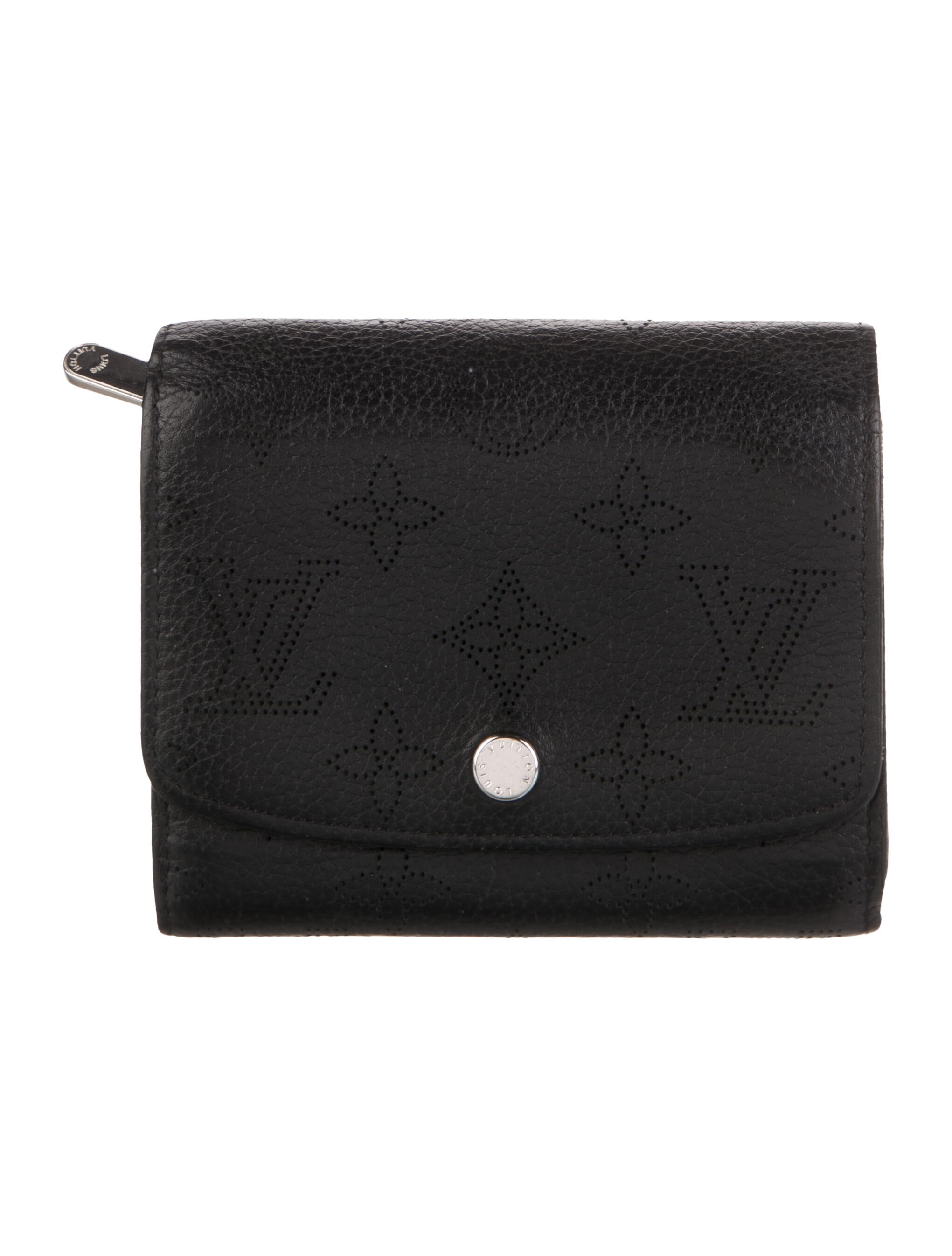 Louis Vuitton Mahina Leather Ariane Wallet