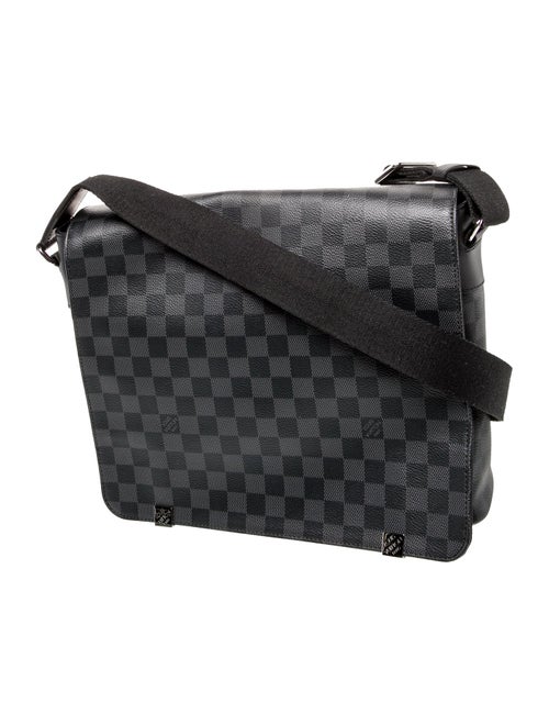 Louis Vuitton Damier Graphite District PM