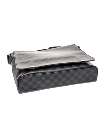 Louis Vuitton Damier Graphite District PM
