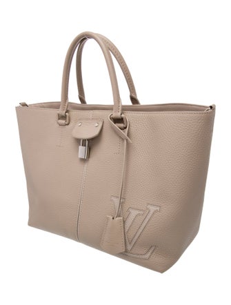 Louis Vuitton Taurillon Leather Pernelle