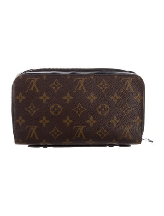 Louis Vuitton 2020 LV Monogram Organizer de Voyage Wallet
