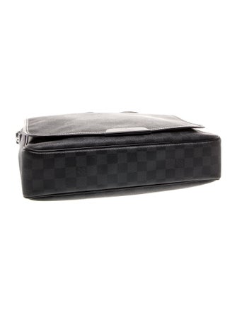 Louis Vuitton Damier Graphite Messenger Bag