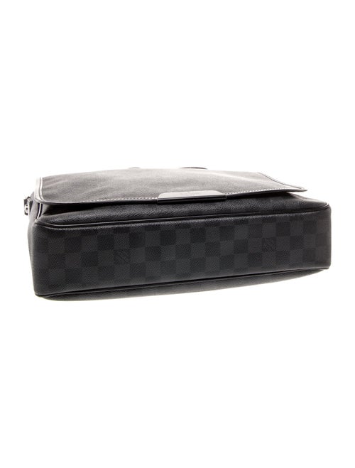 Louis Vuitton Damier Graphite Messenger Bag