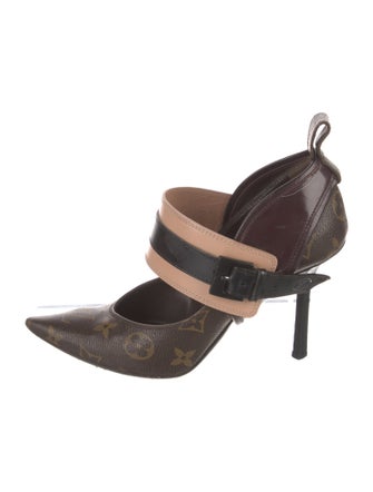 Louis Vuitton LV Monogram Pumps