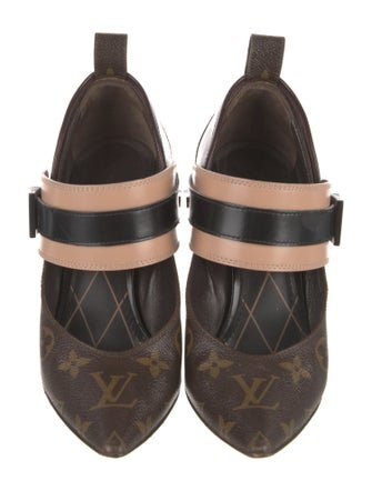 Louis Vuitton LV Monogram Pumps