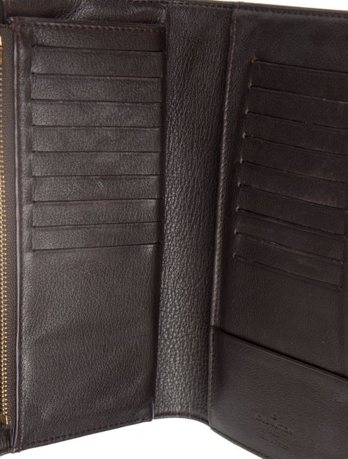 Louis Vuitton Monogram Pattern Mahina Leather Amelia Wallet