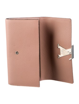 Louis Vuitton 2017 Taurillon Leather Capucines Wallet