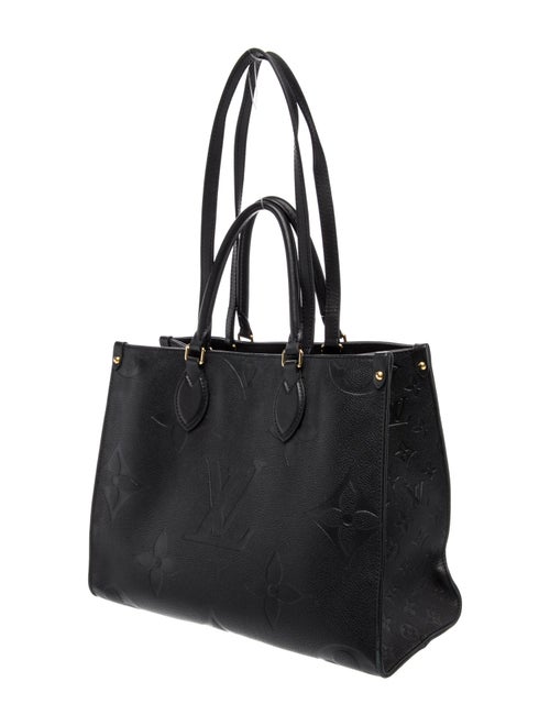 Louis Vuitton Monogram Giant OnTheGo MM