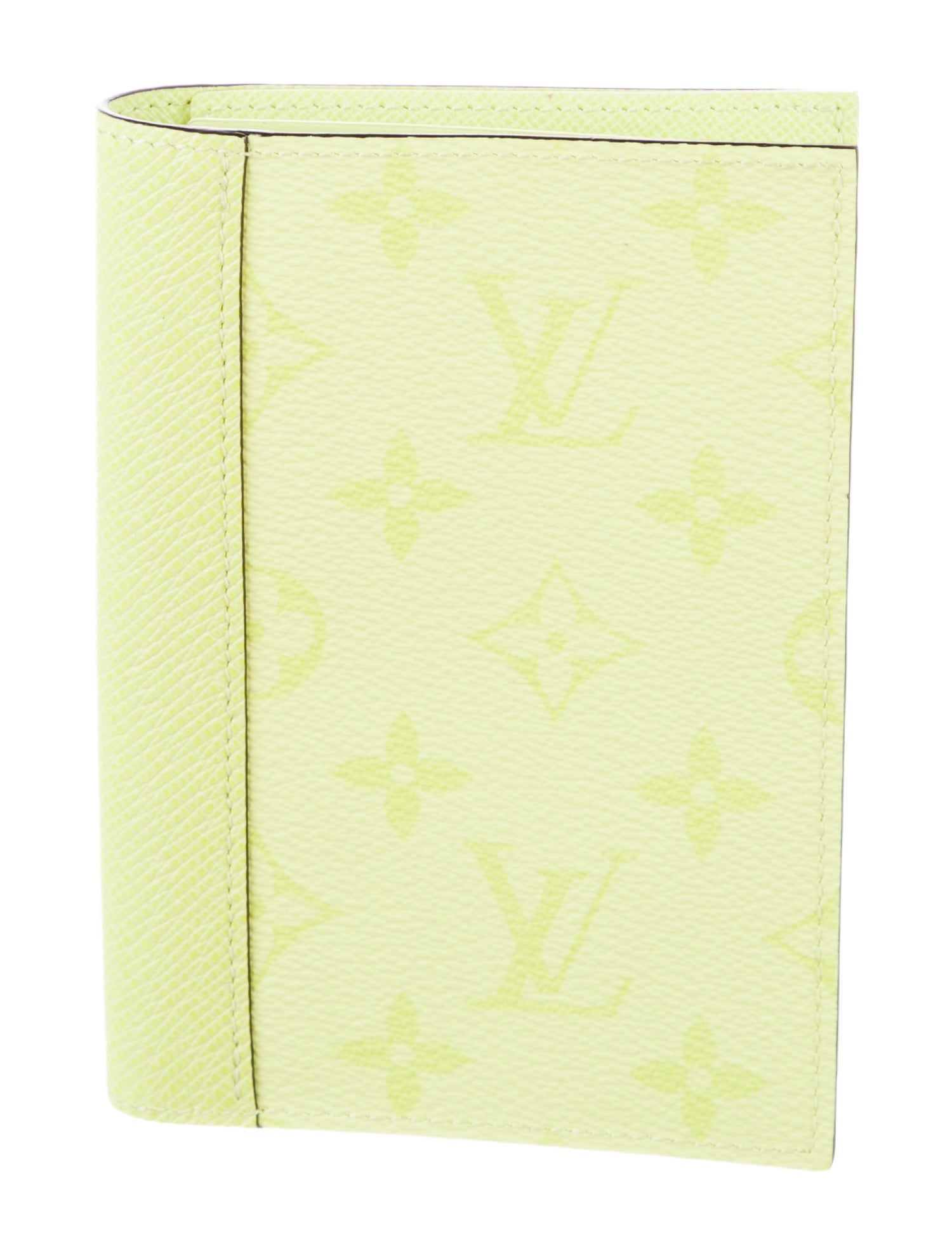 Louis Vuitton Taïgarama Passport Cover