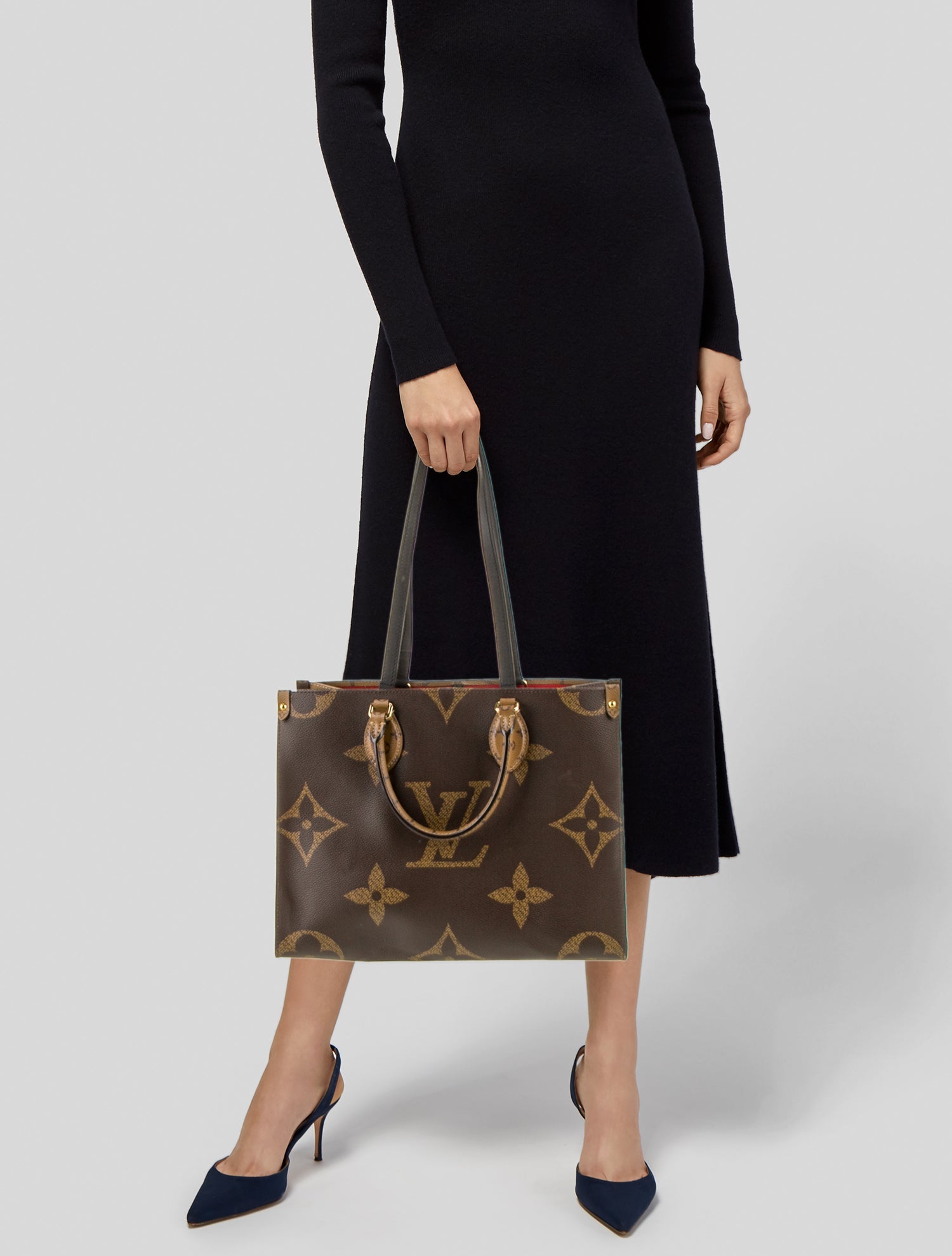 Louis Vuitton Monogram Giant OnTheGo MM
