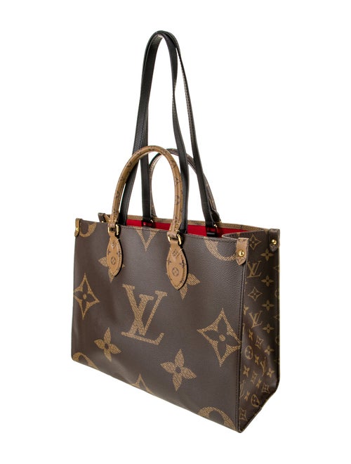 Louis Vuitton Monogram Giant OnTheGo MM