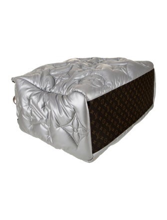 Louis Vuitton Monogram Giant Pillow Onthego GM