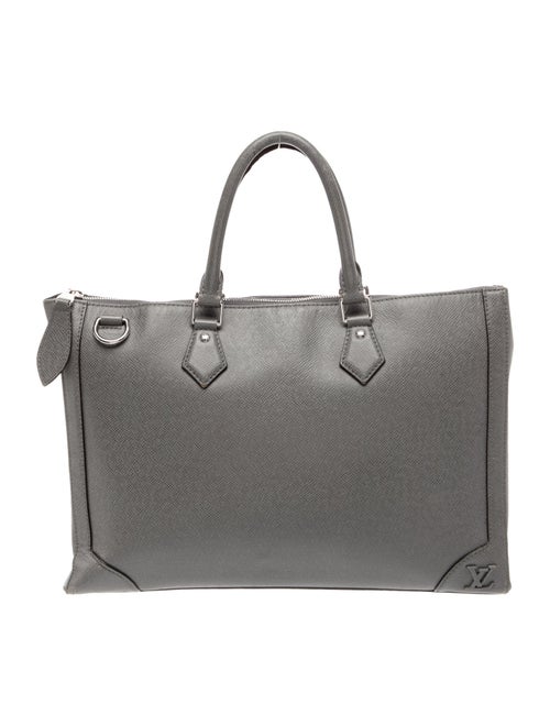 Louis Vuitton Taiga Leather Slim