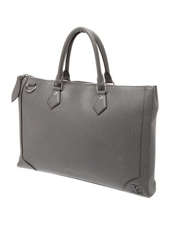 Louis Vuitton Taiga Leather Slim