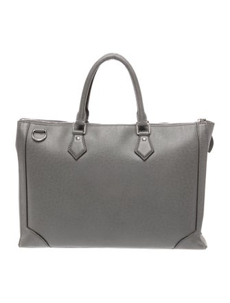 Louis Vuitton Taiga Leather Slim