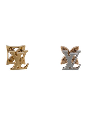 Louis Vuitton 18K Diamond Idylle Blossom Reversible Stud Earrings