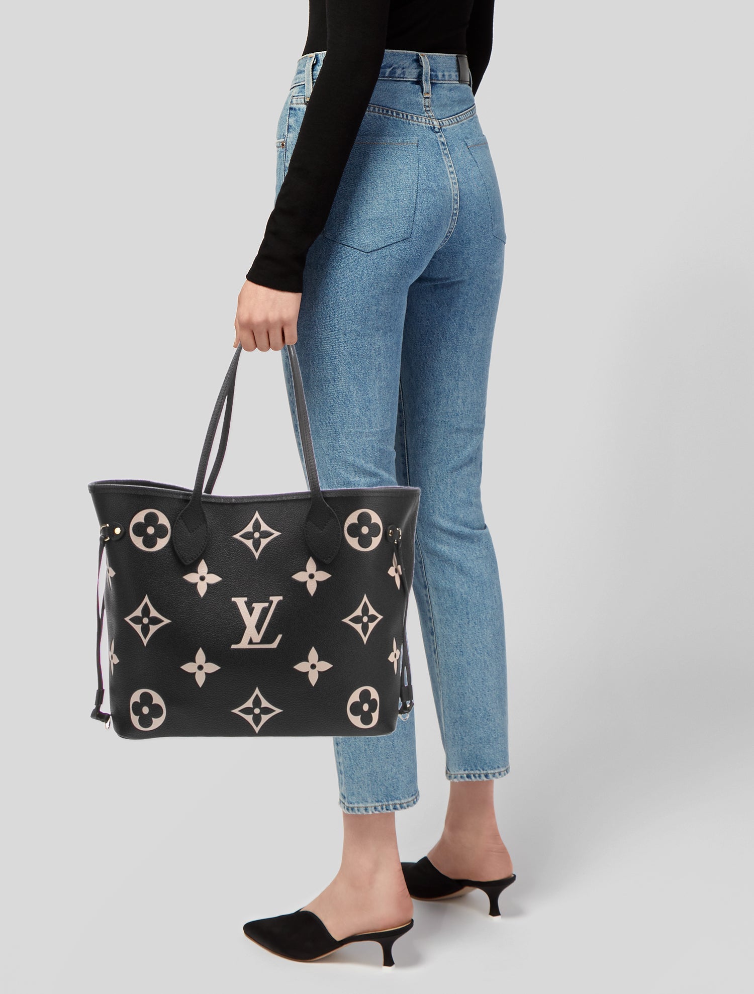 Louis Vuitton Monogram Giant Neverfull w/Pouch MM