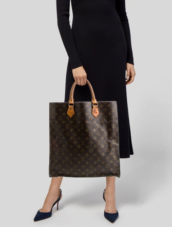 Louis Vuitton LV Monogram Sac Plat
