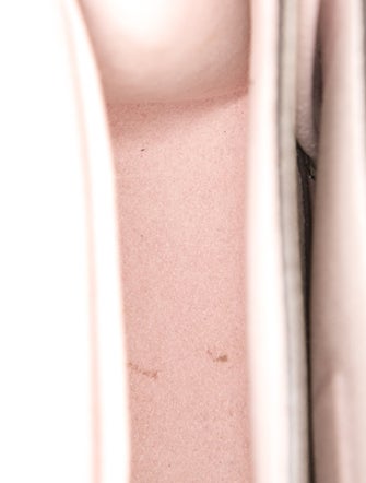 Louis Vuitton Taurillon Leather Lockme