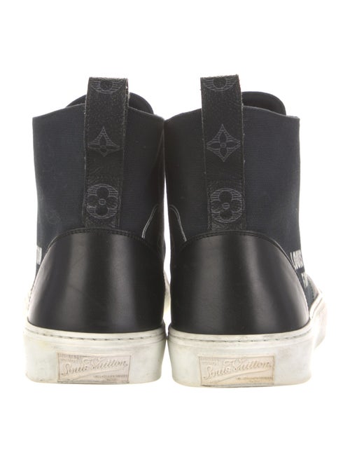 Louis Vuitton 2018 LV Monogram Sneakers