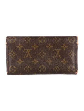 Louis Vuitton 2002 LV Monogram Sarah Wallet